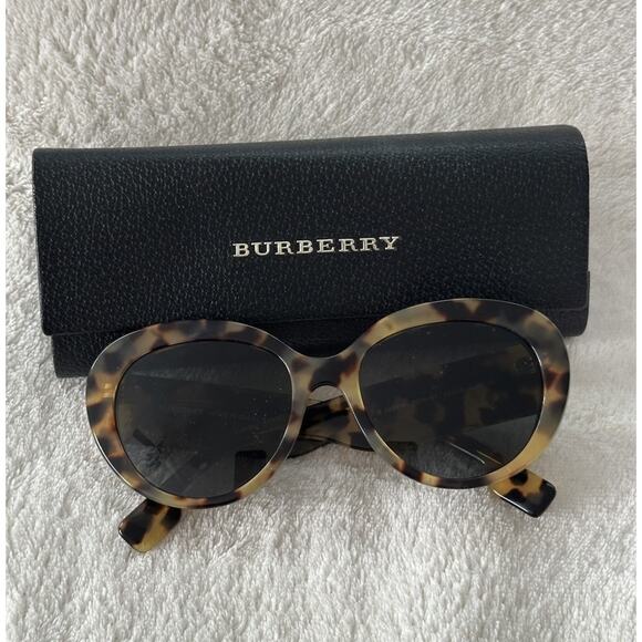 BURBERRY Tortoise Sunglasses Made In Italy~B4298-F~Cat Eye Shades Sunnies &Case